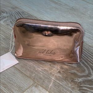 NWT Ted Baker London Rose Gold Mirrored Lindsay Make Up Bag